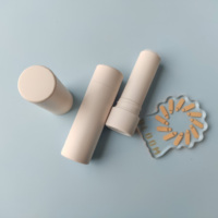 Tube de rouge à lèvres vide hermétique personnalisé avec logo, étui en plastique pour baume à lèvres avec bouchon à vis