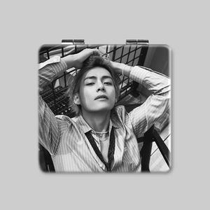 All'ingrosso KPOP Idol Bangtan ragazzi V <span class=keywords><strong>Taehyung</strong></span> Reve Double-face quadrato pieghevole portatile specchio per il trucco - Product Image 3