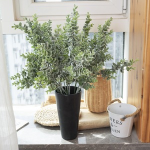 Bouquet d'eucalyptus artificiel CallaFloral, branche unique en plastique violet neige pour la décoration de la maison et des mariages - Product Image 2