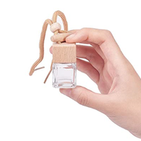 Mini 8ml 10ml désodorisant vide diffuseur bouteille en verre Logo suspendu voiture parfum diffuseur bouteille suspendu