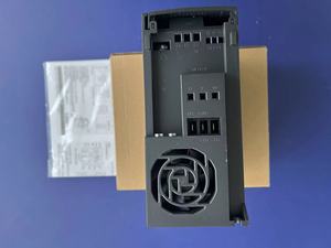 Convertidor de Frecuencia Nuevo y Original 132F0020 FC-051P1K5T4E20H3BXCXXXSXXX 1.5KW/2HP Trifásico 380-480VAC VFD FC-051P1K5T4E20H3BXCXX - Product Image 5