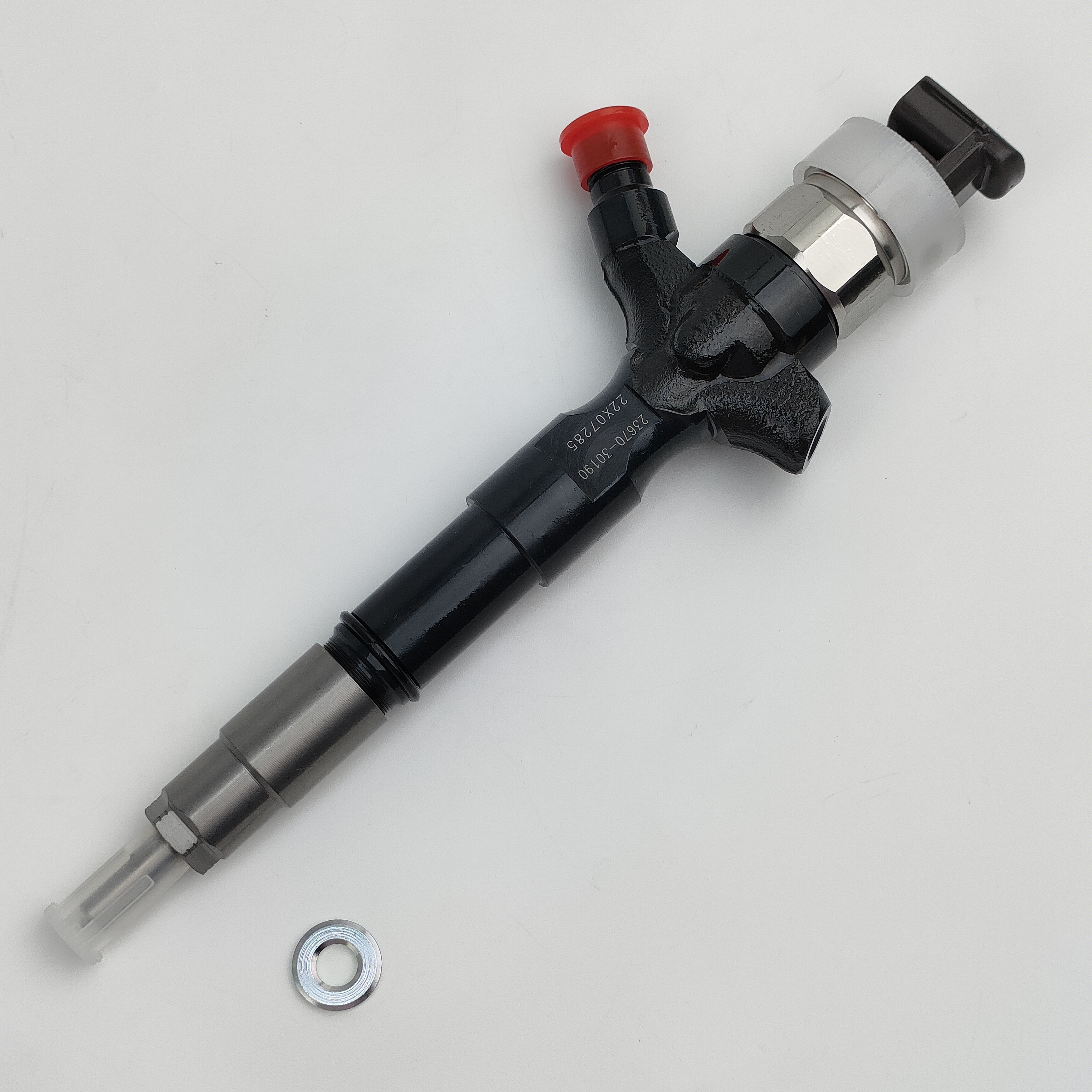 23670-30190 common rail injector 295050-0100 injector for toyota 2KD-FTV 1KD-FTV injector nozzle 295050-0100 23670-30190
