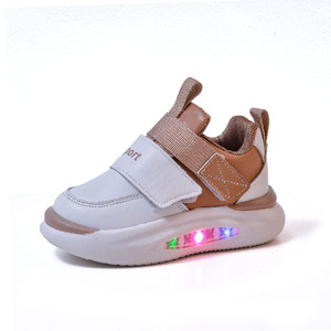Chaussures LED pour enfants kaki et noires, baskets décontractées, chaussures lumineuses LED pour enfants, chaussures tendance pour la marche - Product Image 5