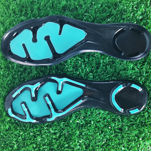 Nuevo Tipo de suelas de zapatos de fútbol antideslizantes de TPU Material de PC duradero y ligero para un rendimiento óptimo del calzado deportivo - Product Image 3