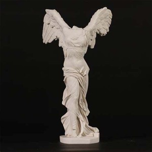 Sculpture de figure mythologique grecque antique, grande statue de la Victoire ailée en marbre à vendre - Product Image 4