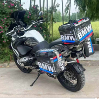 Moto de tourisme R1200GS Adventure, excellent état. Moteur Boxer Twin de 1200 cm³ refroidi par liquide, freins ABS et bagages complets