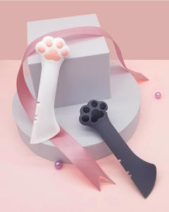 Cuillère à conserve pour animaux de compagnie à long manche, mignonne, en forme de patte, ouvre-boîte portable et pratique pour aliments pour animaux – Vente en gros - Product Image 6