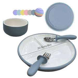 Nuevo diseño de <span class=keywords><strong>platos</strong></span> de porcelana dividida blanca clásica de 8 pulgadas con mangas de silicona para niños, microondas, lavavajillas, succión de bebé segura - Product Image 1