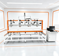 Machine automatique de découpe et de rainurage de mousse pour la production de doublures d'emballage de protection