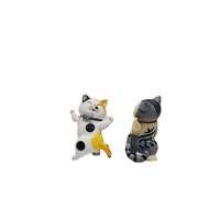 Ornement de voiture chat dansant mignon personnalisé, figurine de chaton torsadée créative pour la décoration intérieure de voiture, mini jouet chat kawaii cadeau pour enfants