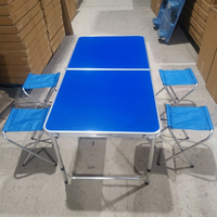 Ensemble de table de camping pliable portable, table de pique-nique en aluminium avec 4 tabourets pliables assortis pour pique-nique en plein air et voyages