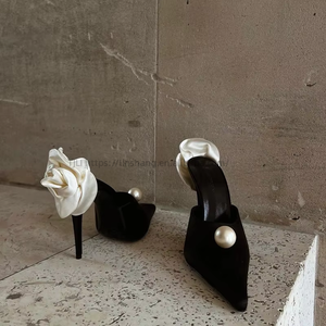 Sandales à talons hauts en perles pour femmes, personnalisées, exquises et élégantes - Product Image 2