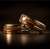 Vente en gros de lots de cordes de guitare et météorite avec feuille d'or Bague de promesse en tungstène pour mariage en or rose pour homme