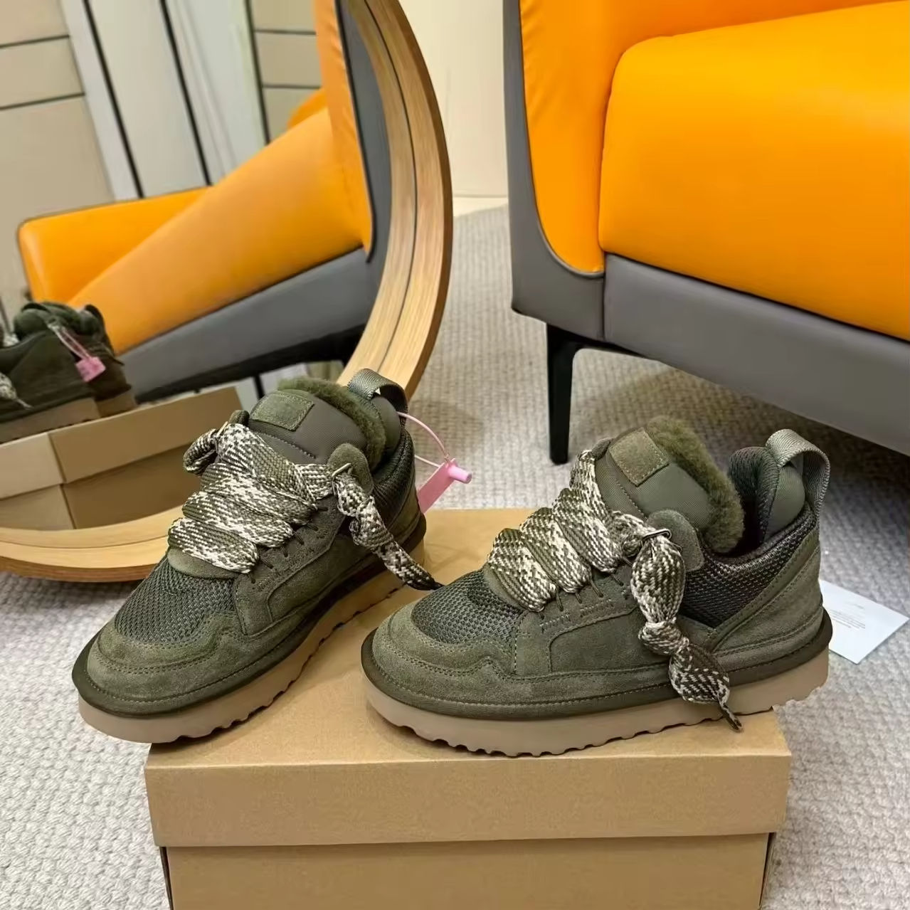 สีเขียว