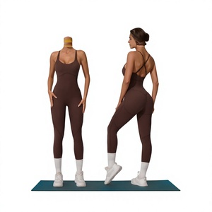 Mono corto de yoga sin costuras para mujer, con espalda descubierta, tirantes cruzados, cuello cuadrado, color liso, de Spandex/Nylon transpirable - Product Image 2