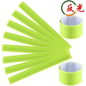 สร้อยข้อมือตบ PVC สะท้อนแสงโลโก้พิมพ์ราคาถูก - Product Image 5