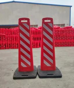 Économie Sécurité routière PE Plastique réfléchissant Contrô<span class=keywords><strong>le</strong></span> de la circulation Barricade Warning Delineator Board Traffic Vertical Panel for Traffic - Product Image 2