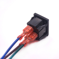 Harnais de nouvelle énergie personnalisé avec interrupteur de prise de courant alternatif à 3 broches Fabrication de harnais de connecteur électronique isolé en PVC