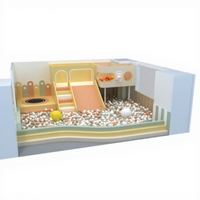 Structure de jeu commerciale personnalisée pour aire de jeux intérieure, avec arche, tour, pont en filet et toboggan, pour centres familiaux et musées pour enfants, capacité supérieure à 100 personnes