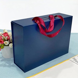 Customized gift <b>boxes</b> from the source manufacturer, ribbon folding gift <b>boxes</b>, portable gift <b>boxes</b>, folding <b>paper</b> <b>boxes</b> - Product Image 1