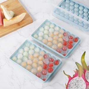 Molde <span class=keywords><strong>de</strong></span> Plástico <span class=keywords><strong>de</strong></span> Grado Alimenticio para Cubitos <span class=keywords><strong>de</strong></span> Hielo Esféricos <span class=keywords><strong>de</strong></span> 33 Cavidades, Tipo <span class=keywords><strong>Hockey</strong></span>, Fácil Desmolde, Autosellante, Congelación Rápida, con Tapa para Refrigerador - Product Image 2