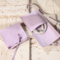 Pochette de luxe en microfibre velours suédé rose Talent, petite enveloppe à rabat, 8x8cm, anti-poussière, pour colliers et bijoux, avec ruban