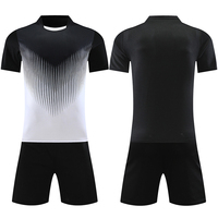 Chemise de football en polyester 100% de haute qualité rouge avec maillot de football blanc Livraison rapide Techniques de coupe automatisées