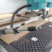 Máquina CNC para Carpintería con Motor Servo, Sistema de Control Syntec, Mesa Grande para Fabricación de Muebles y Gabinetes