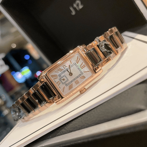 นาฬิกาหรูระดับพรีเมียมพร้อมกลไกควอตซ์ที่แม่นยำ ตัวบอกชั่วโมงแบบเลขโรมัน เข็มนาฬิกาสีน้ำเงิน สายสแตนเลสสตีล ยี่ห้อ Longiness - Product Image 4