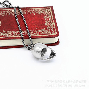 Yunnique – collier avec pendentif masque en acier inoxydable, bijoux unisexes à la mode, design géométrique argenté 316L - Product Image 3