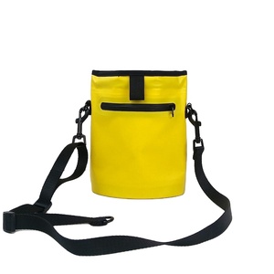 Vancharli gran oferta personalización portátil cachorro entrenamiento bolsa PVC seco impermeable mascota perro tratar bolsa para al aire libre - Product Image 1