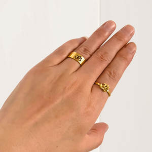 Anillos Impermeables Que No Se Deslustran, Chapados en Oro PVD de 14k y 18k, Anillo de Acero Inoxidable 316L de Moda para Yoga, para Mujer - Product Image 1