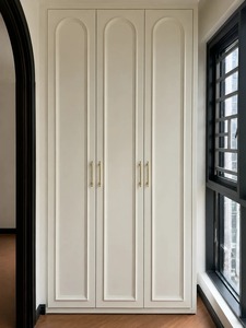 <span class=keywords><strong>Meuble</strong></span> <span class=keywords><strong>TV</strong></span> <span class=keywords><strong>suspendu</strong></span> avec éclairage LED, rangements et étagères ouvertes, en bois de noyer moderne pour salon - Product Image 1