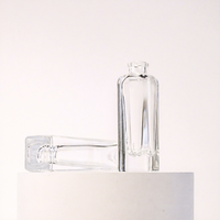Diffuseur d'arômes sans flamme en verre carré à épaules arrondies, pour bâtonnets de parfum, évaporation par diffusion, usage intérieur salon (sans accessoires)