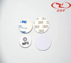 Beyaz boş PVC kartvizit mürekkep püskürtmeli yazdırılabilir NFC kart ile 213 cips özelleştirilmiş ofset baskı manyetik etiket plastik ürün