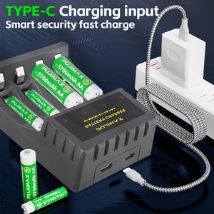 Caricabatterie PUJIMAX a 4 Slot per Batterie <span class=keywords><strong>AA</strong></span> <span class=keywords><strong>e</strong></span> <span class=keywords><strong>AAA</strong></span>, Caricatore USB per Batterie Ricaricabili NiMH con 4 Batterie <span class=keywords><strong>AA</strong></span> NiMH da 2700mAh - Product Image 2