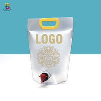 Sacs de poche à bec verseur personnalisé avec conception de poignée Pack de 1,5l et 3l Doy avec robinet pour jus de pomme