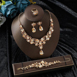 Elegante Juego de Joyería de 3 Piezas Chapado en Oro con Cristales para Mujer, Servicio de Abastecimiento 1688 con MOQ Bajo, Marca FTS, Más de 10 Años de Experiencia, DDP - Product Image 6