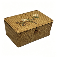 Cesta Retangular Moderna de Palha de Capim com Tampa, Padrão Lírio do Vale, Ecológica, Durável, Feita à Mão, Caixa de Armazenamento Multiuso para Presentes