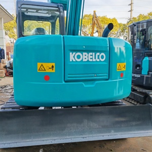 Mini-excavatrice sur chenilles Kobelco SK75 d'<span class=keywords><strong>occasion</strong></span> de haute qualité avec pompe principale, offrant des performances exceptionnelles. - Product Image 2