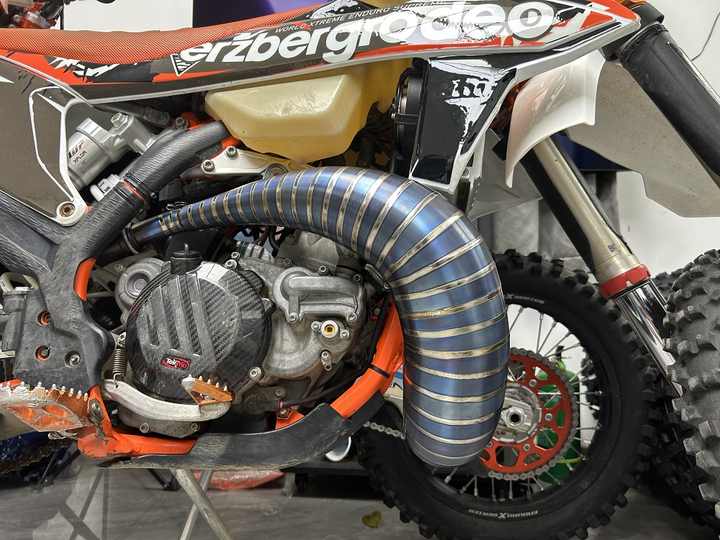 Titanium Alloy Exhaust Pipe 2 Stroke Exhaust for KTM 250/300 Offroad Motorcycle Modification Accessories