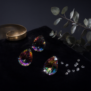 Cuarzo Místico Facetado en Forma de Lágrima, Gema Suelta con Destellos Brillantes - Revelando la Elegancia - Lote de 3 unidades - Product Image 3