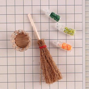 Miniature Food Play <b>Magic</b> Broom Mini <b>Model</b> 1:12 Dollhouse Cleaning Tool DIY Accessories Dollhouse - Product Image 1