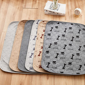 Professioneller Hersteller Gesteppte Schnelltrocknende Wiederverwendbare Hunde-Pipi-Matten Superabsorbierend Maschinenwaschbar Haustier-Trainingsunterlagen - Product Image 3