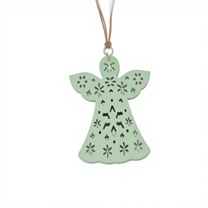 Adorno de Ángel de Madera Verde Menta con Recortes Florales, Decoración Navideña Colgante para Sala de Estar, Tema de San Valentín - Product Image 1