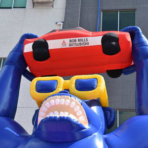 Гигантская надувная модель гориллы для наружной рекламы креативный талисман экрана для продвижения бренда автомобиля включает воздуходувку - Product Image 6