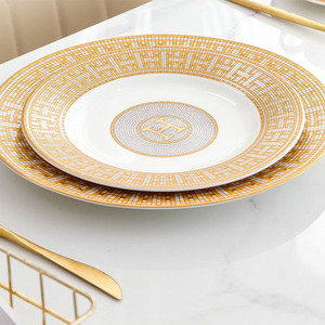 Piatti rotondi bianchi stoviglie in porcellana Vintage in ceramica oro reale bordo decorazioni piatto cena <span class=keywords><strong>set</strong></span> - Product Image 5