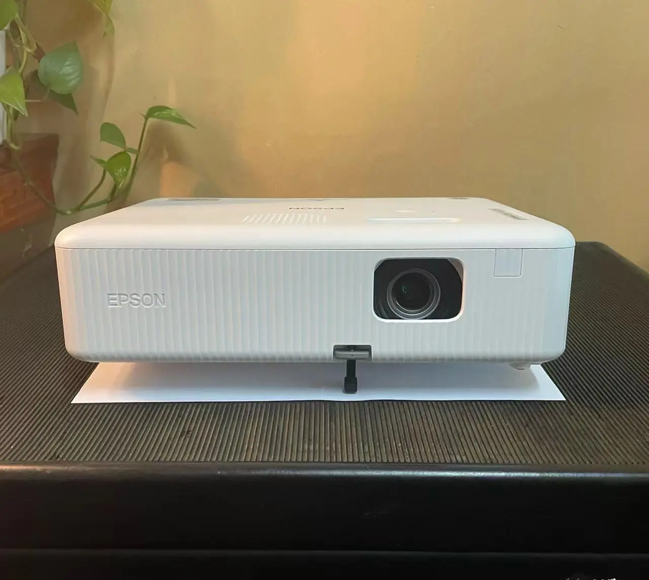 Laser chiếu mới đầy đủ HD 3D cao lumens ngoài trời 1080P 4K video 12000 lumens máy chiếu kỹ thuật số