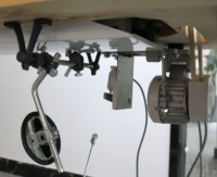 Machine à Coudre Industrielle Haute Vitesse HK-810 avec Mécanisme d'Alimentation Manuelle Pratique, Facile à Utiliser pour la Fabrication de Perruques à Usage Domestique
