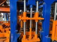 Machine à fabriquer des blocs de pavés en béton hydraulique automatique à haute précision Tengfei QT5-15 à vendre